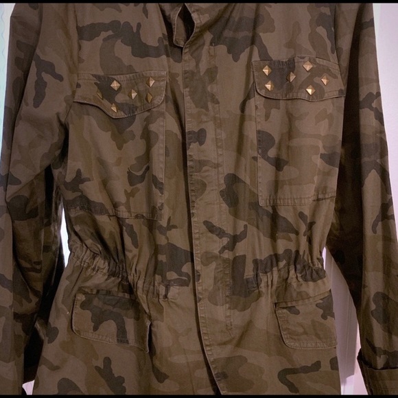 Maurices Jackets & Blazers - Gently Used Camo Jacket!